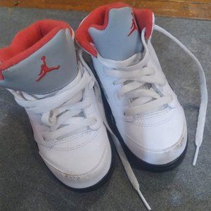 Nike Air Jordan Toddlers size 9c Retro 5